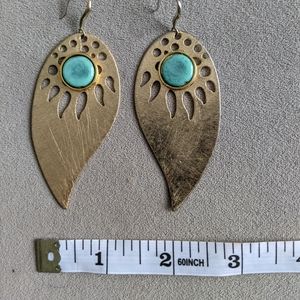 🛍️3/$15--gold statement earrings with turquoise circles and teardrops cut out